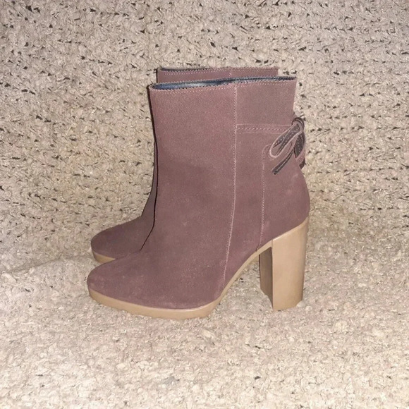 $1195 PIERRE HARDY-Oxblood Suede Booties-Rear Bow-Block Heel-Sz 39-Near Mint - Picture 2 of 7